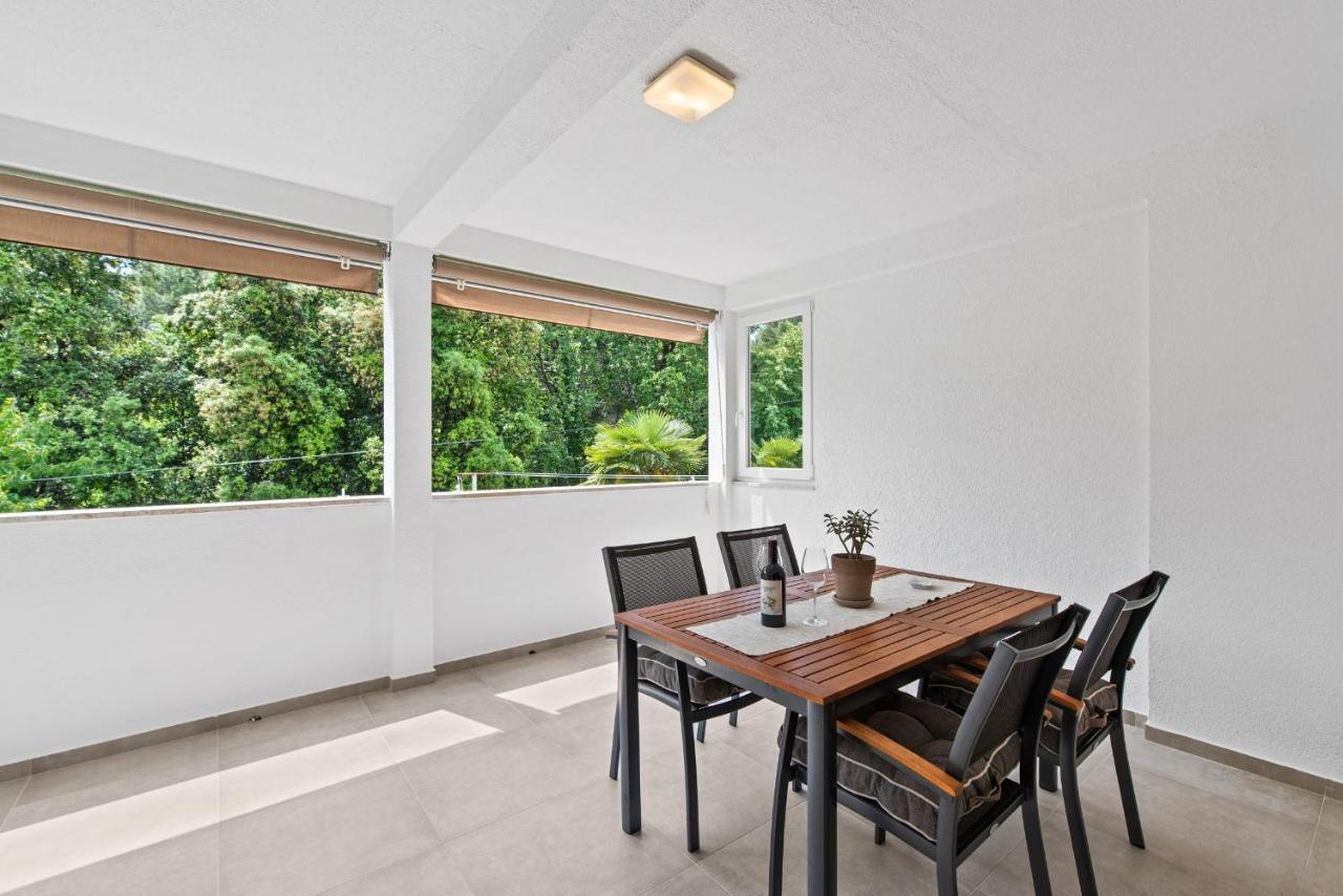 Poli Nona - Renovated In 2023 Apartment Poreč