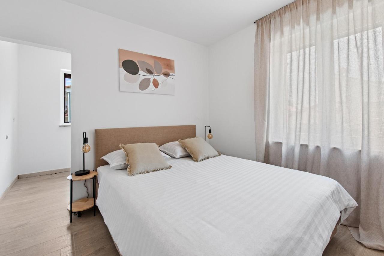 Poli Nona - Renovated In 2023 Apartment